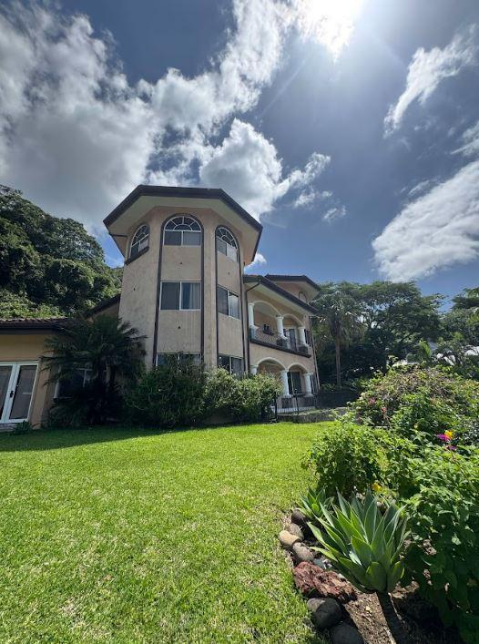 The Hills Estate photo 03